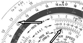luftfahrt-rechenscheibe-als-nav-rechner-fuer-zeit-distanz-geschwindigkeit-und-kurse